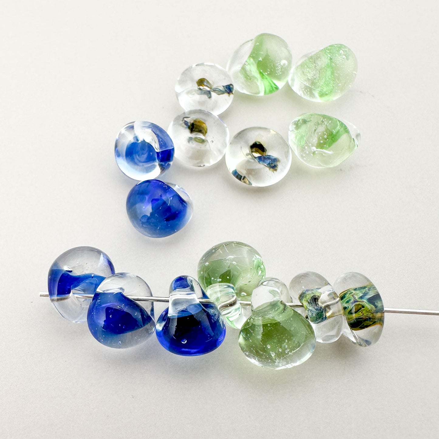 Handmade Borosilicate Glass Bead Mix - 15 pcs. (Z267)