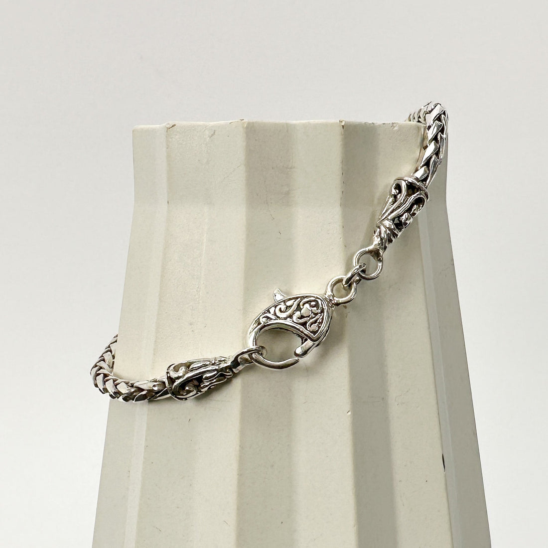 The Bead Gallery, Honolulu Blog-The Art of Handcrafting Bali Silver Chains: A Centuries-Old Tradition-The Bead Gallery Honolulu | Maelify