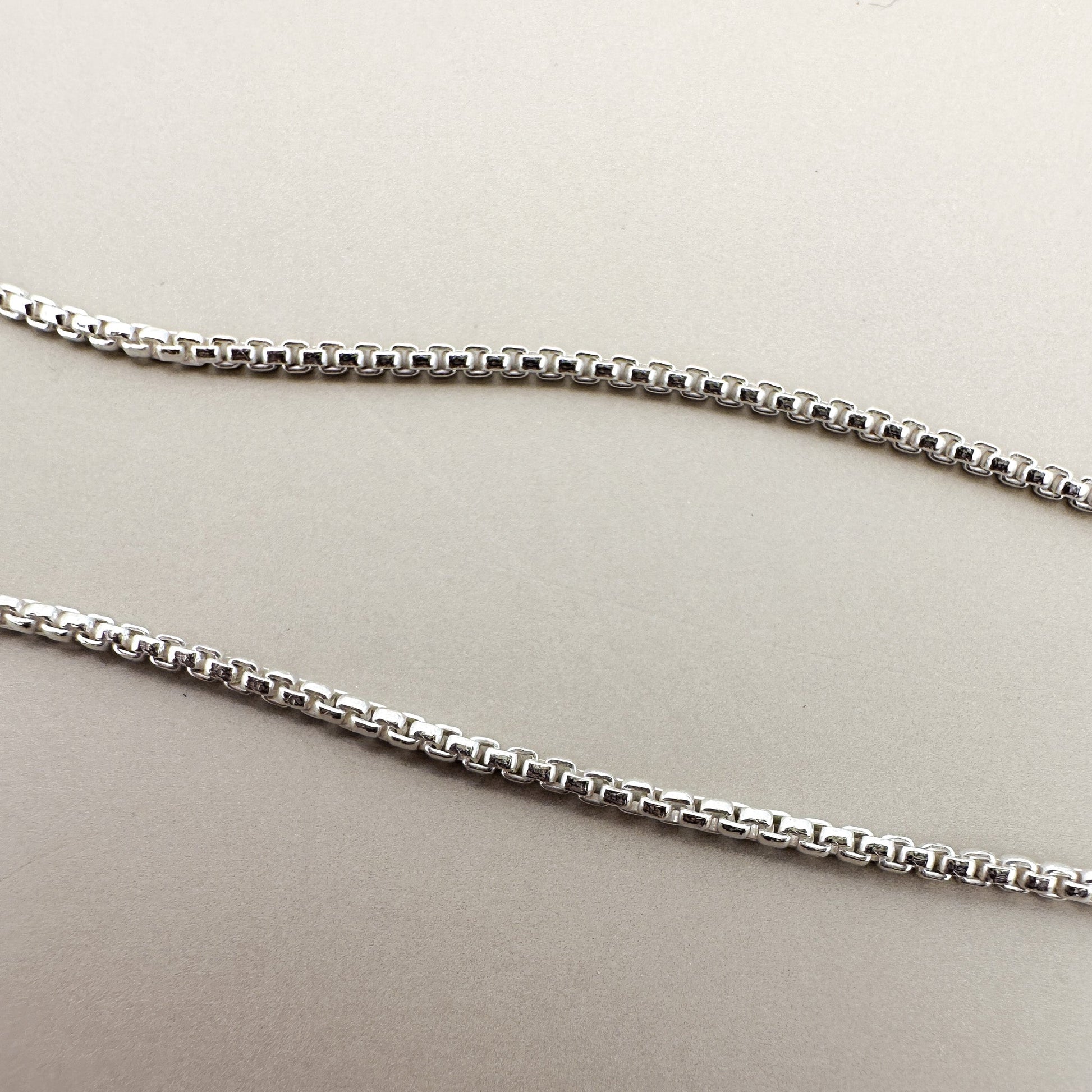 18" Round Box Chain 1mm Finished Chain (Sterling Silver) - 1 pc. (M933)-The Bead Gallery Honolulu