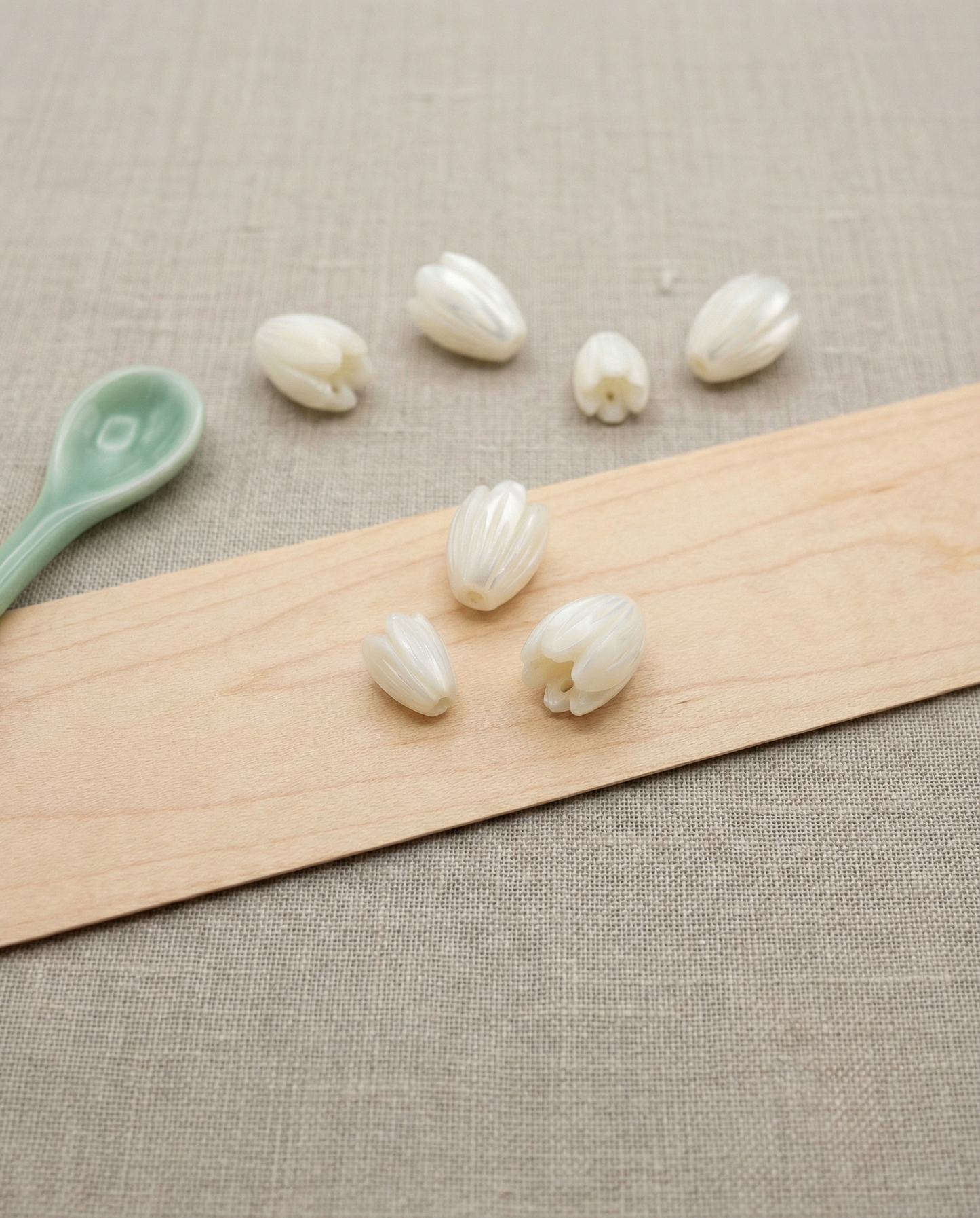 Mother of Pearl Pikake (Jasmine) Flower Bead - 7mm|10mm|12mm (P3298) - 4:5 aspect ratio