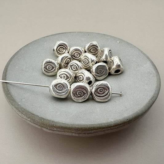 7.5mm Evil Eye Triangle Bead (Thai silver) - 1 pc. (M969)-The Bead Gallery Honolulu