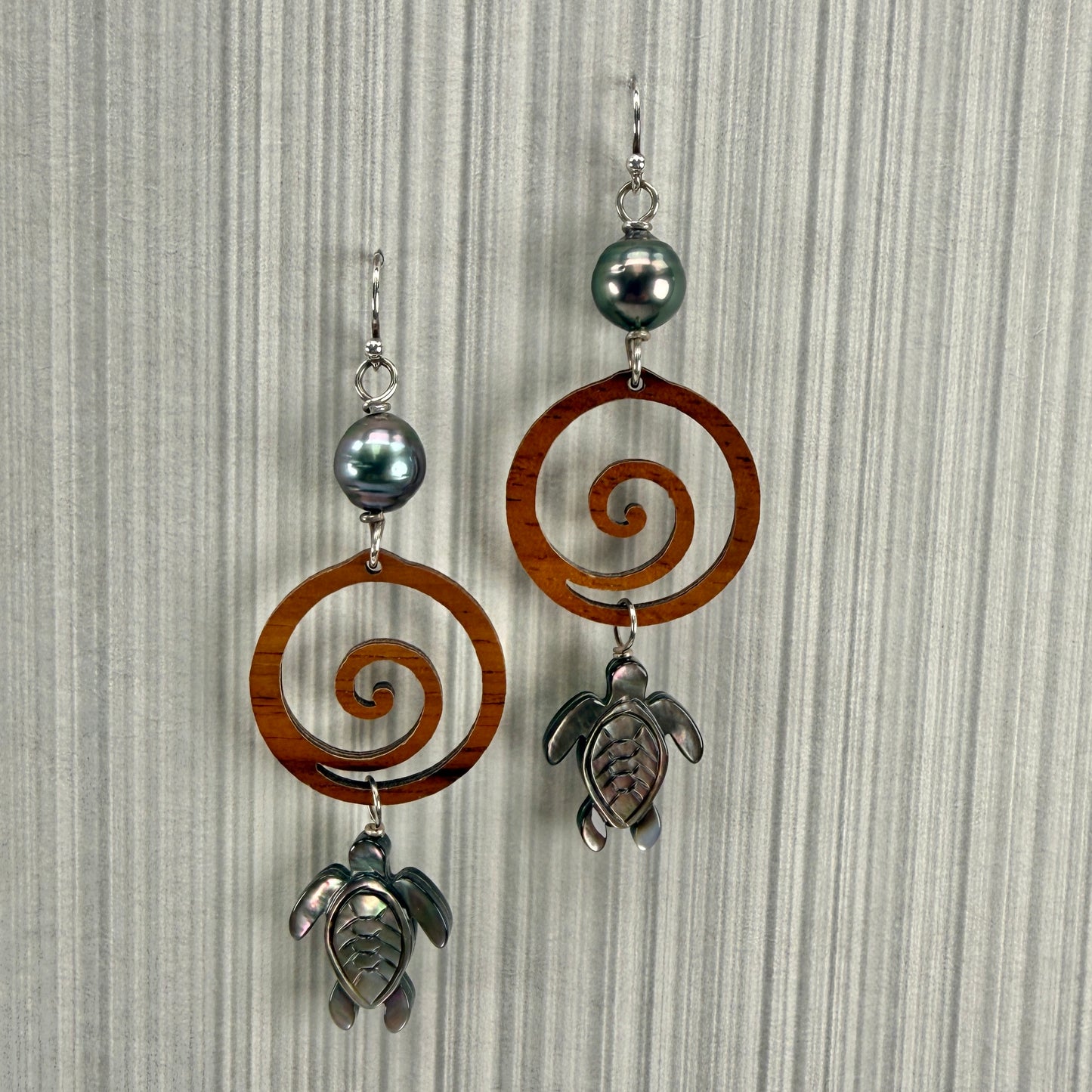 Tahitian Pearls Finished Earrings - 1 pair (J356)