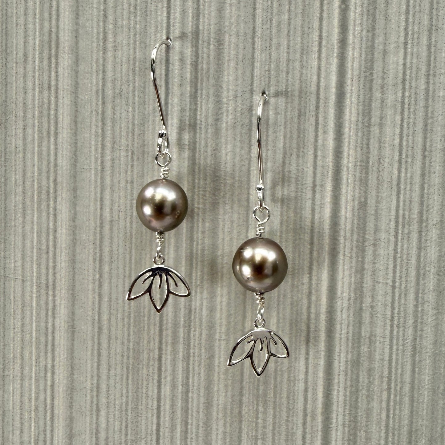 Tahitian Pearls Finished Earrings - 1 pair (J356)