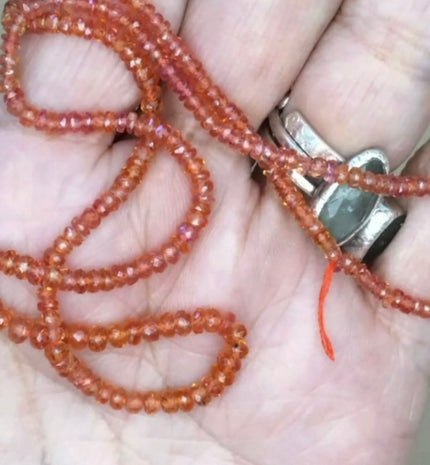 Orange Sapphire 2.5-3.5mm Faceted Rondelle Beads (1 inch/P3438)-The Bead Gallery Honolulu