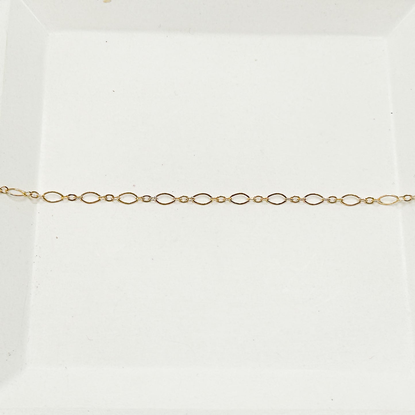 4.7 x 2.7mm Flat Fancy Long and Short Chain - 14k Gold Filled (6 in/CH370)