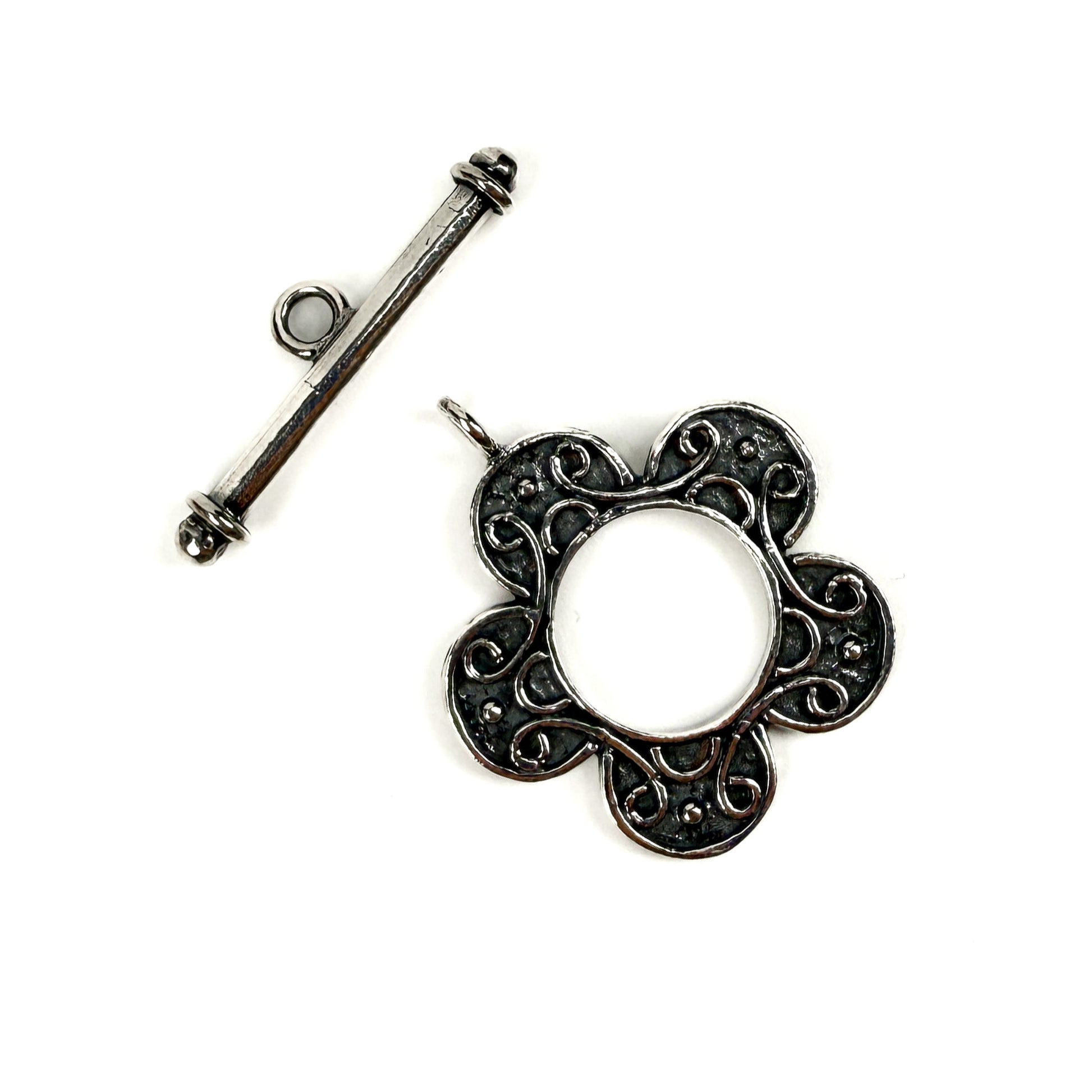 Tin Box 18: Dancing Daisy Toggle - Sterling Silver (1 pc/S576)-The Bead Gallery Honolulu