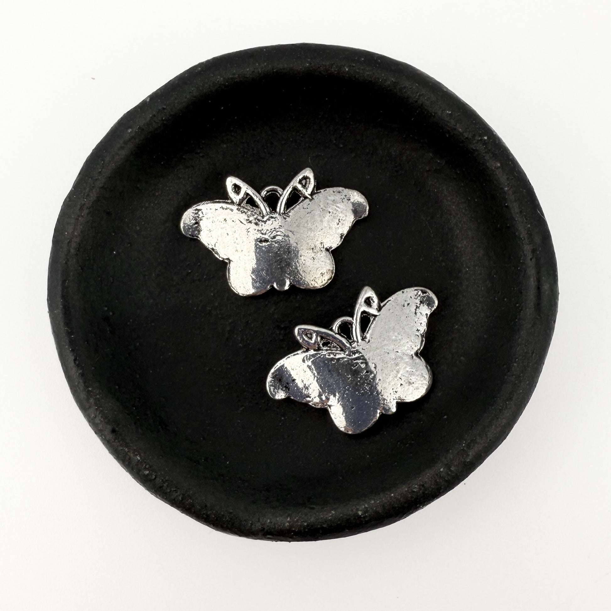 Butterfly 23mm Antique Plated Silver Charm (1 pc/M2089)-The Bead Gallery Honolulu