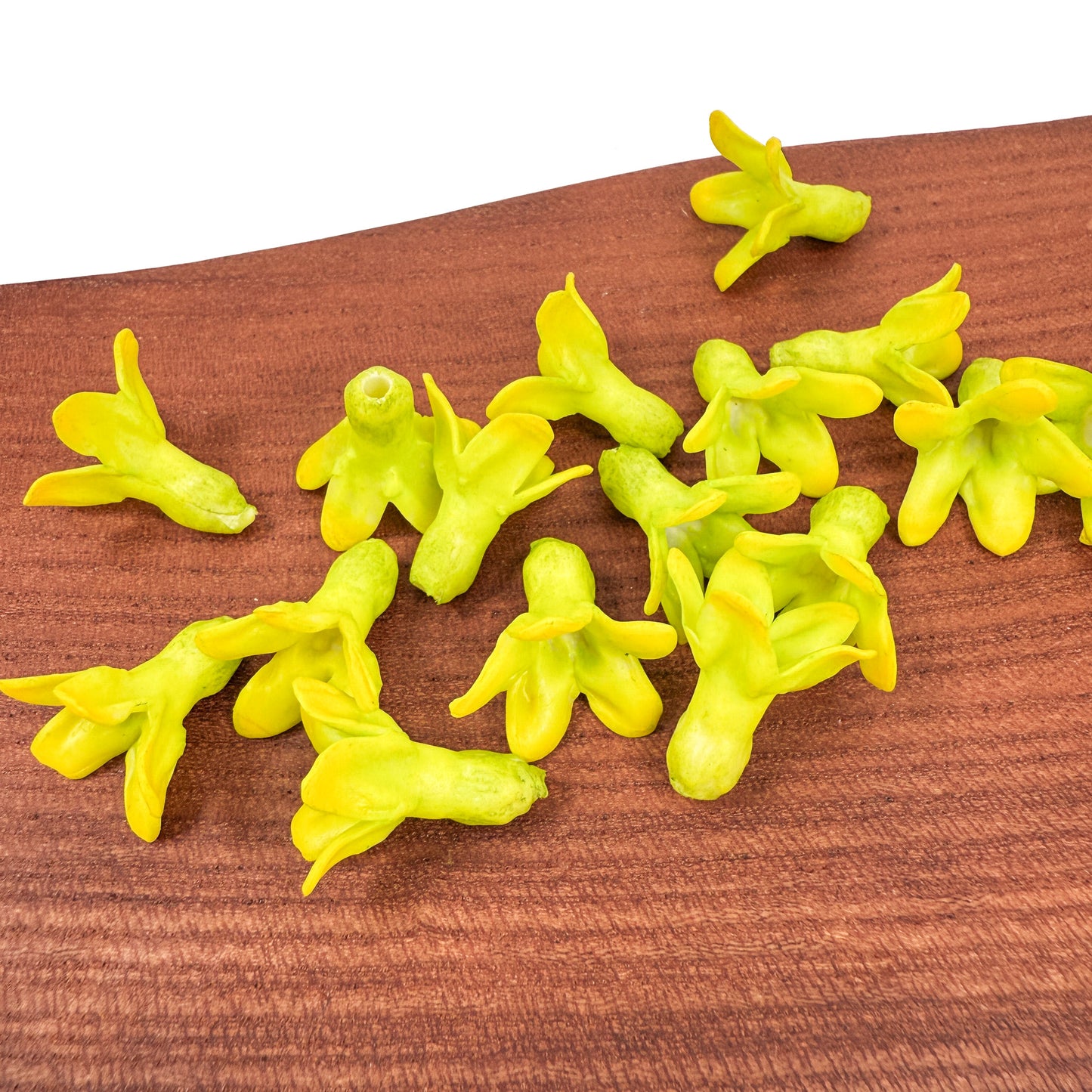 Large Hawaiian Lei Flower Clay Bead (1 pc / P3446)