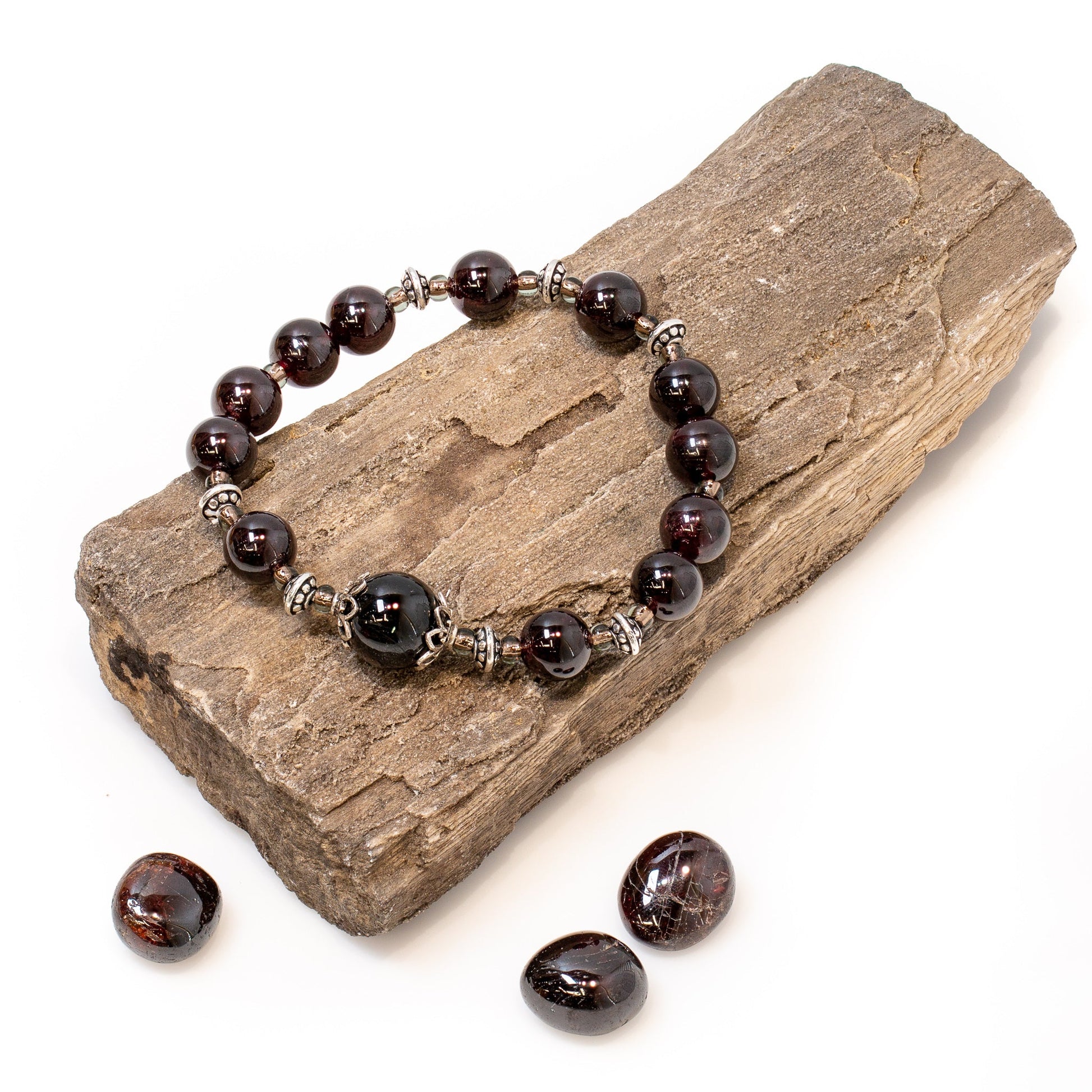 Age of Boon - Garnet & Hypersthene Bracelet