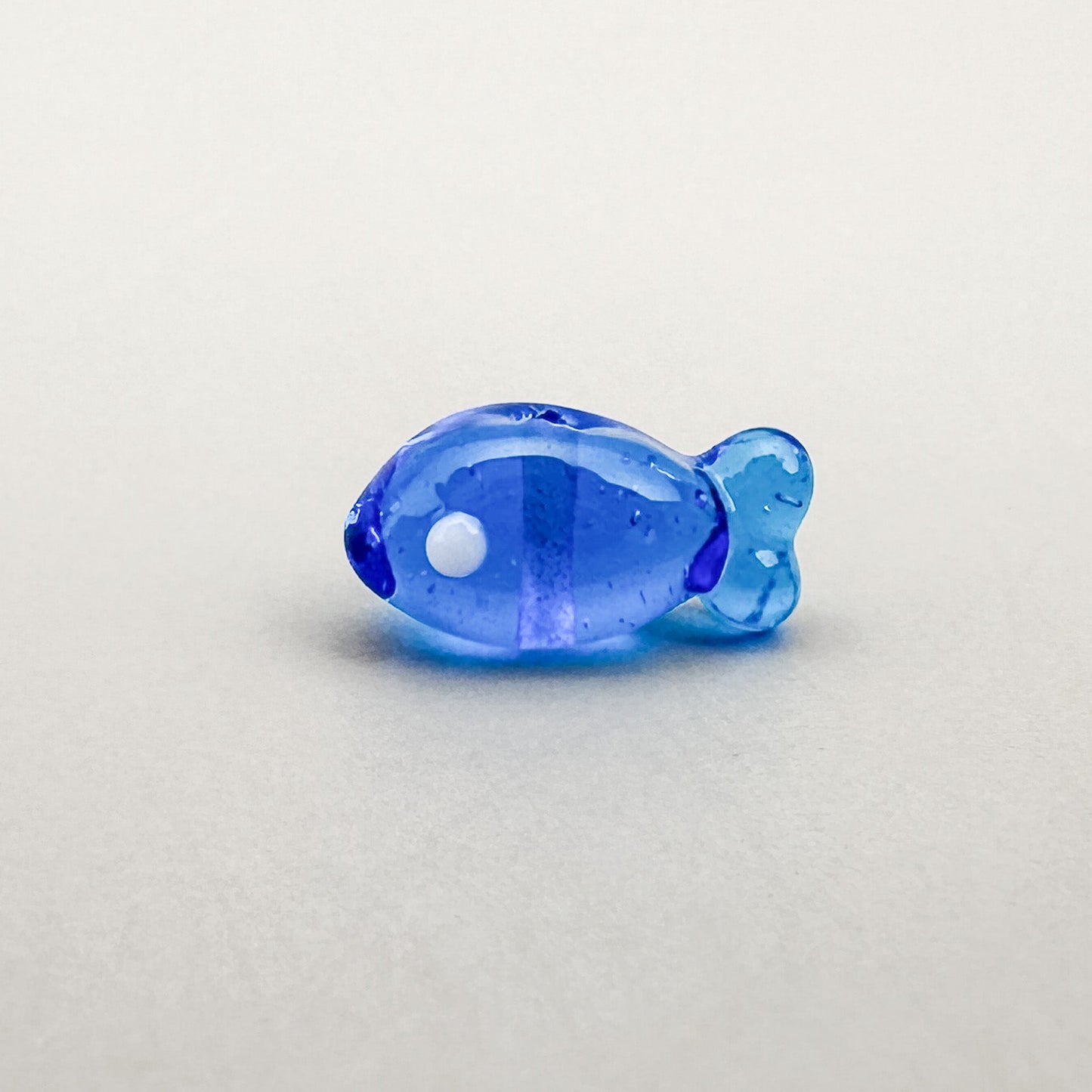 Chibi Handmade Glass Beads - Fish (2 Colors) (LB178)