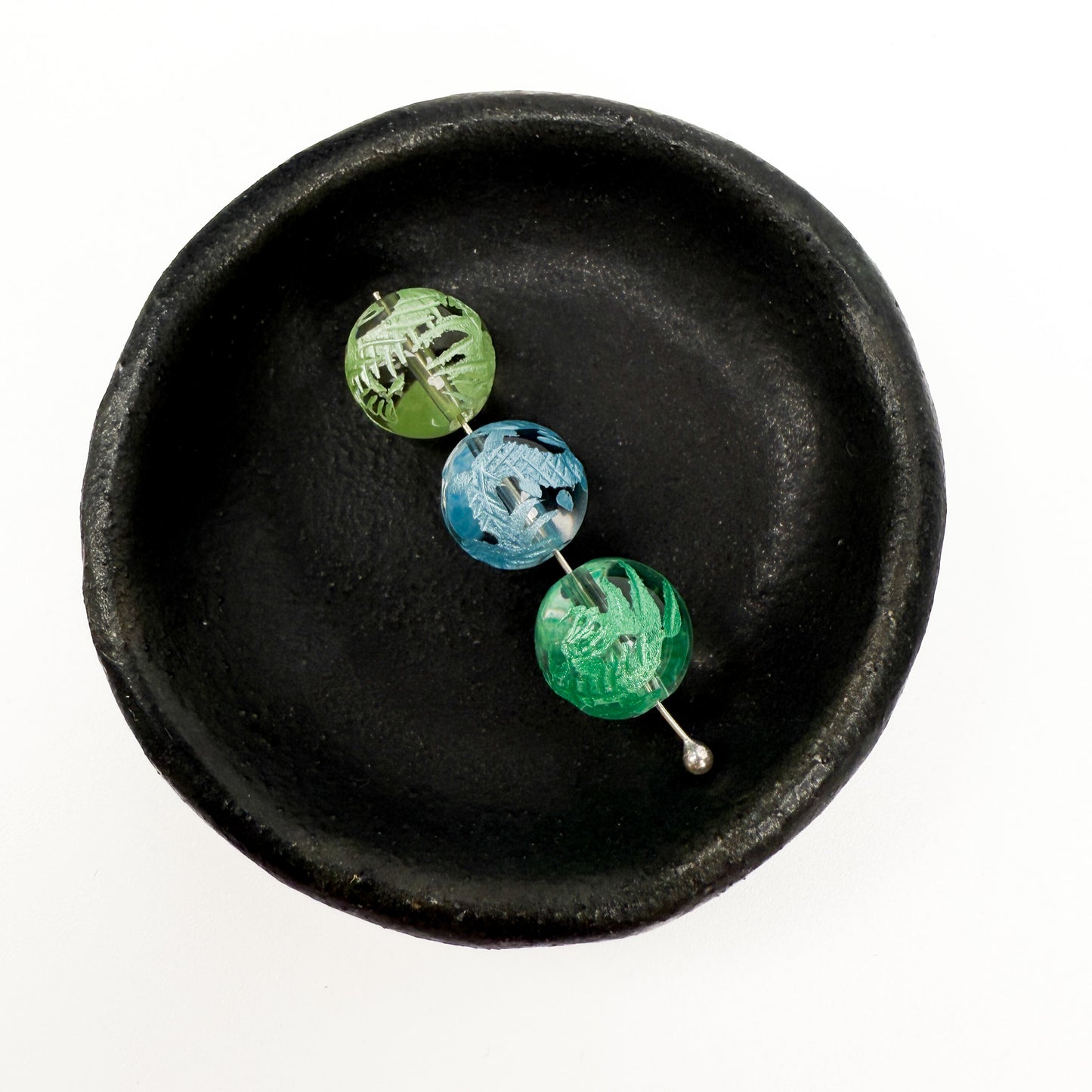 Crystal Quartz 10mm Dragon Etched Round Bead Mix - (3 pcs/MIX150)-The Bead Gallery Honolulu