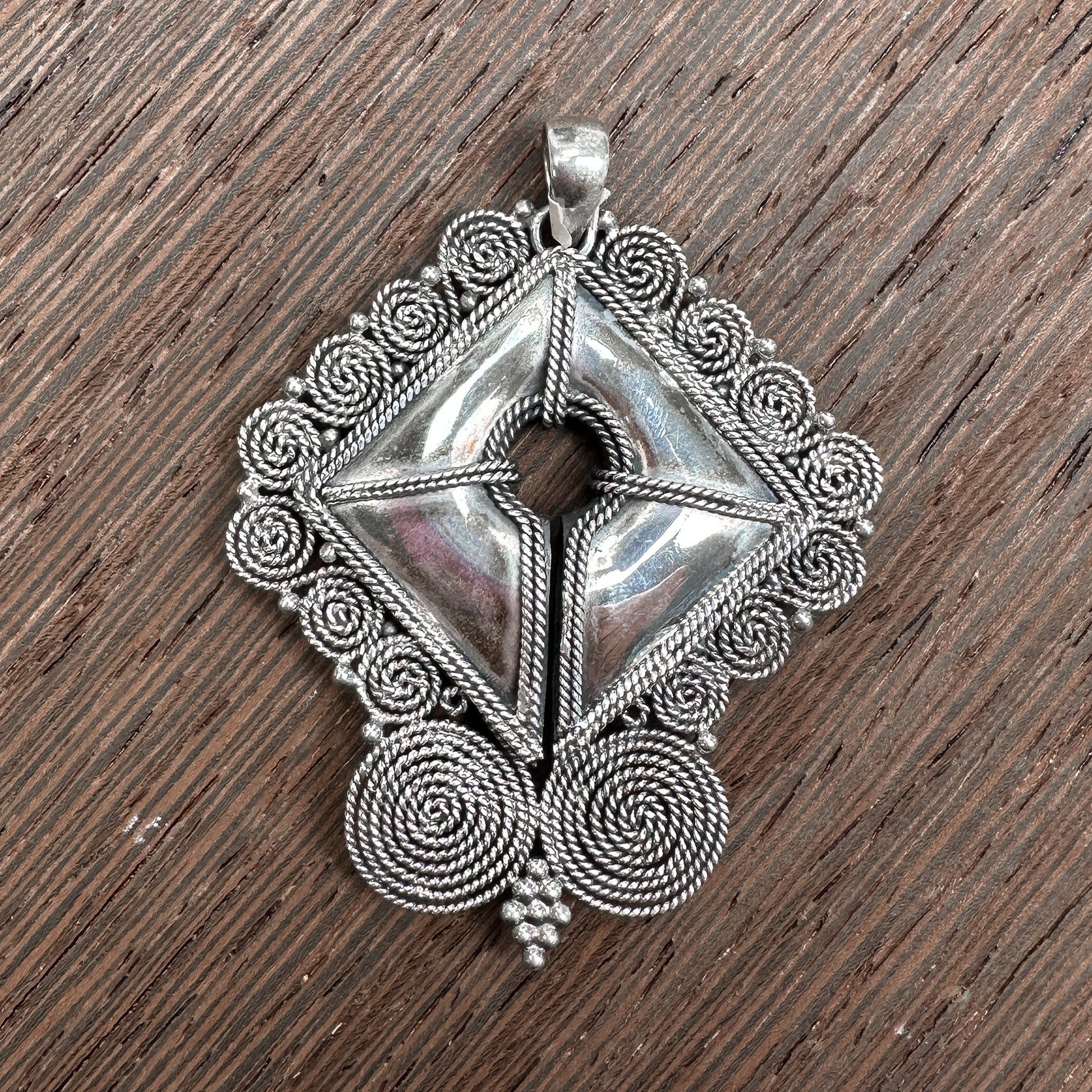 Filigree Shield - Sterling Silver Pendant-The Bead Gallery Honolulu