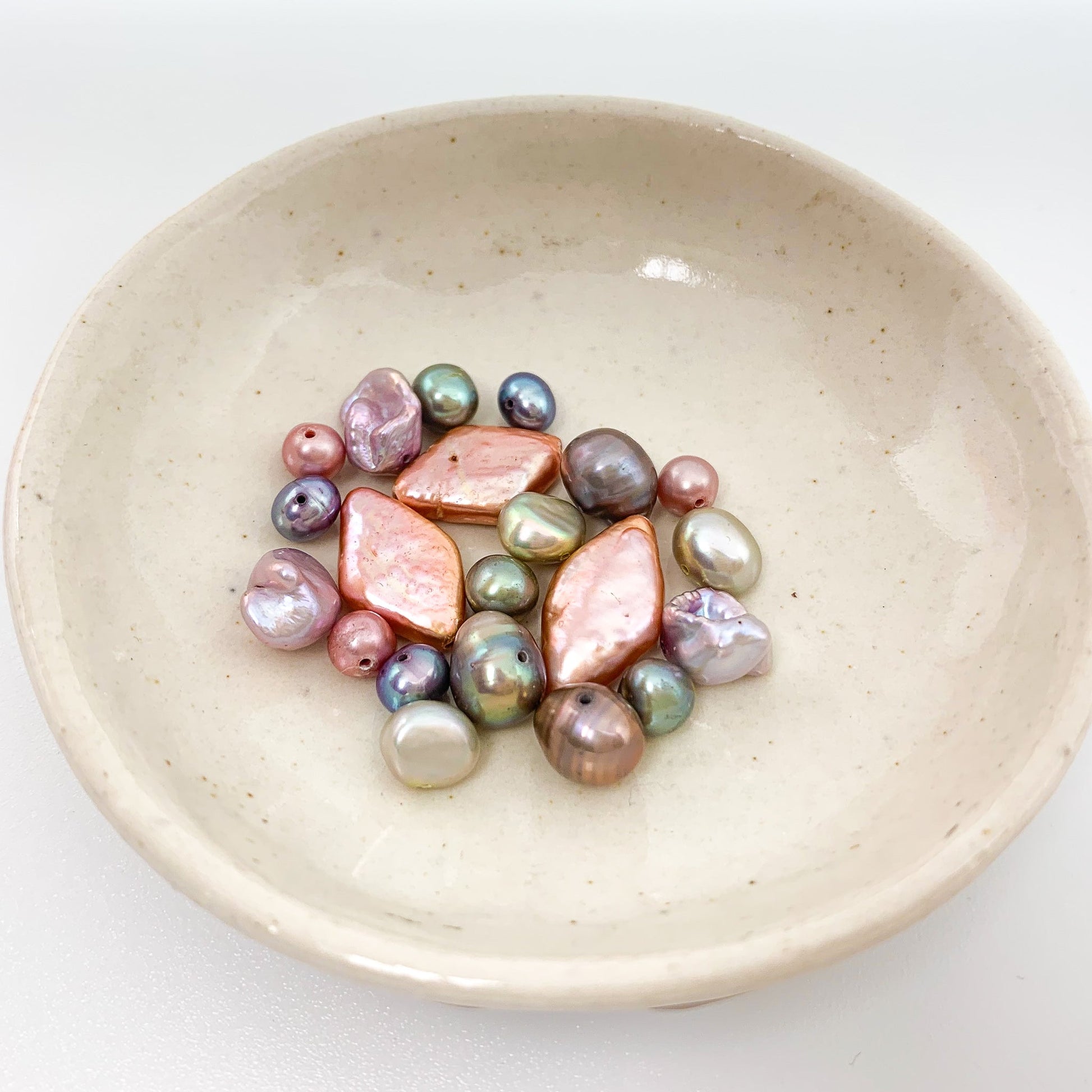 Freshwater Pearl Mixes (2 Color Options Available) - 21 pcs.