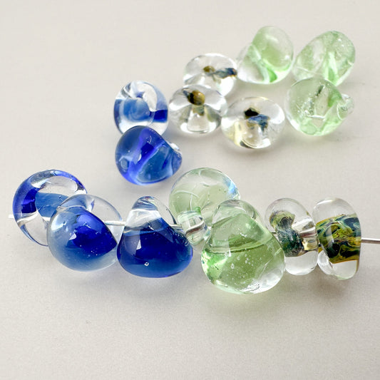 Handmade Borosilicate Glass Bead Mix - 15 pcs. (Z267)