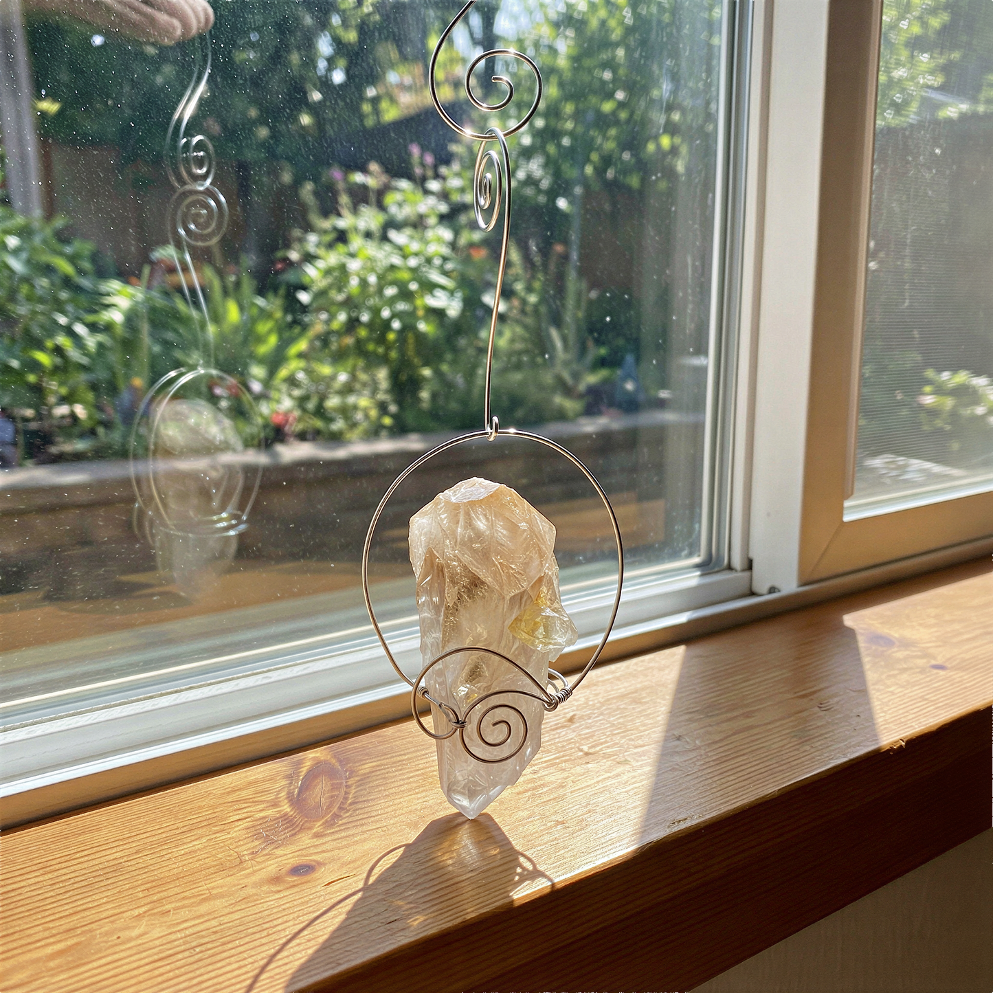 Citrine Crystal Light Catcher D - 1 pc. (J234)