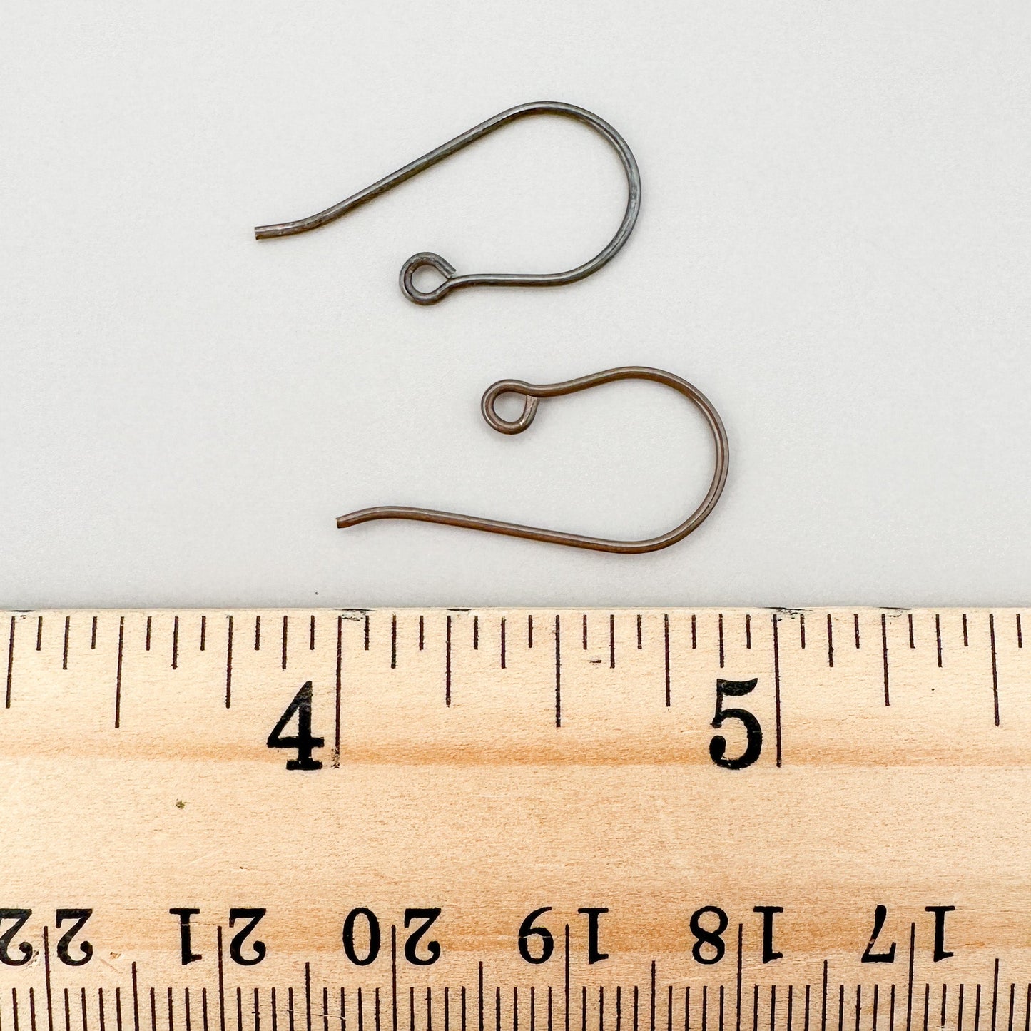 Simple Earwire - Oxidized Brass (2 pcs/M1074)