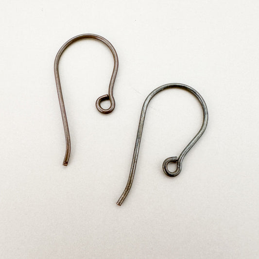 Simple Earwire - Oxidized Brass (2 pcs/M1074)