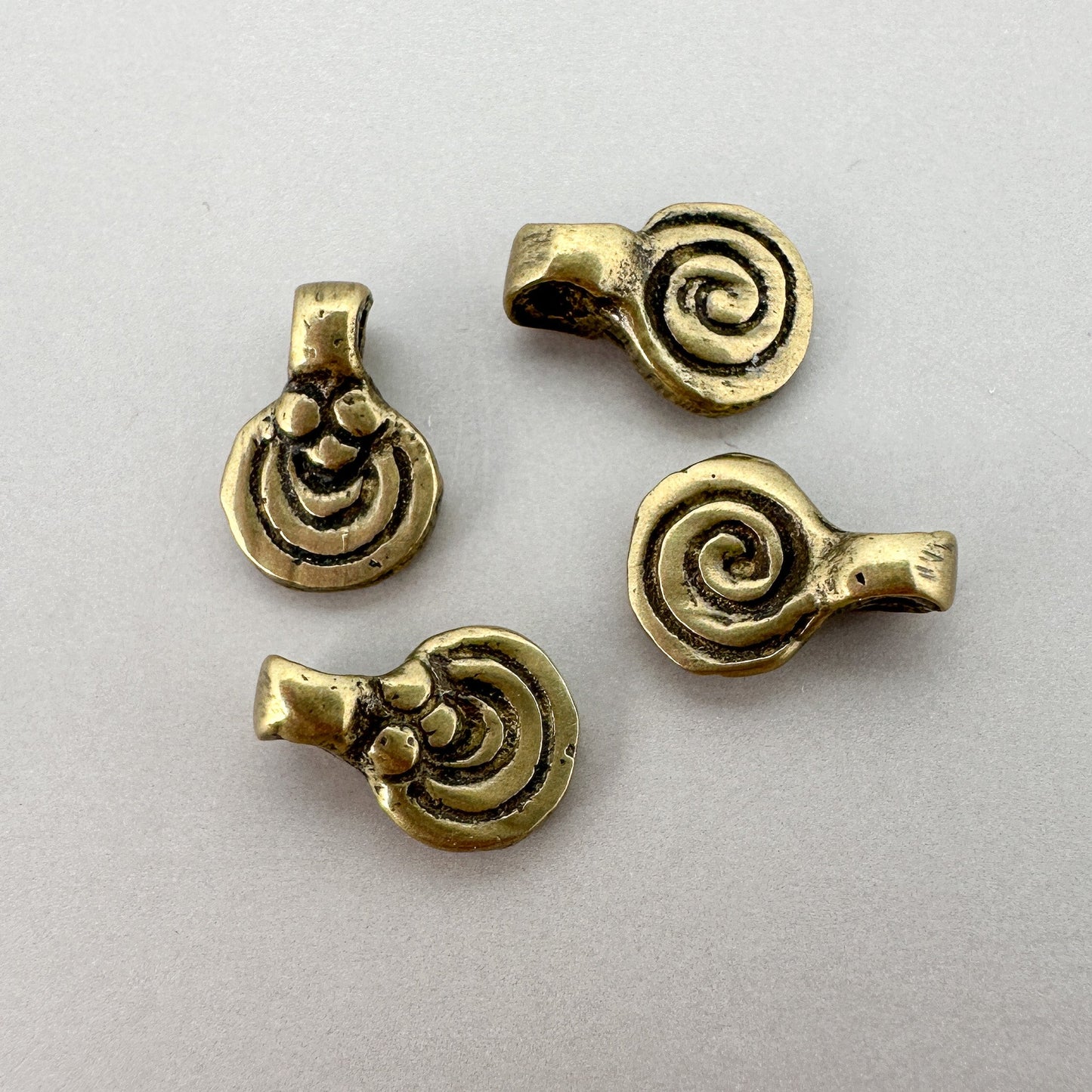 Small 7mm Rustic Brass Swirl Pendant - 4 pcs. (M1859)-The Bead Gallery Honolulu