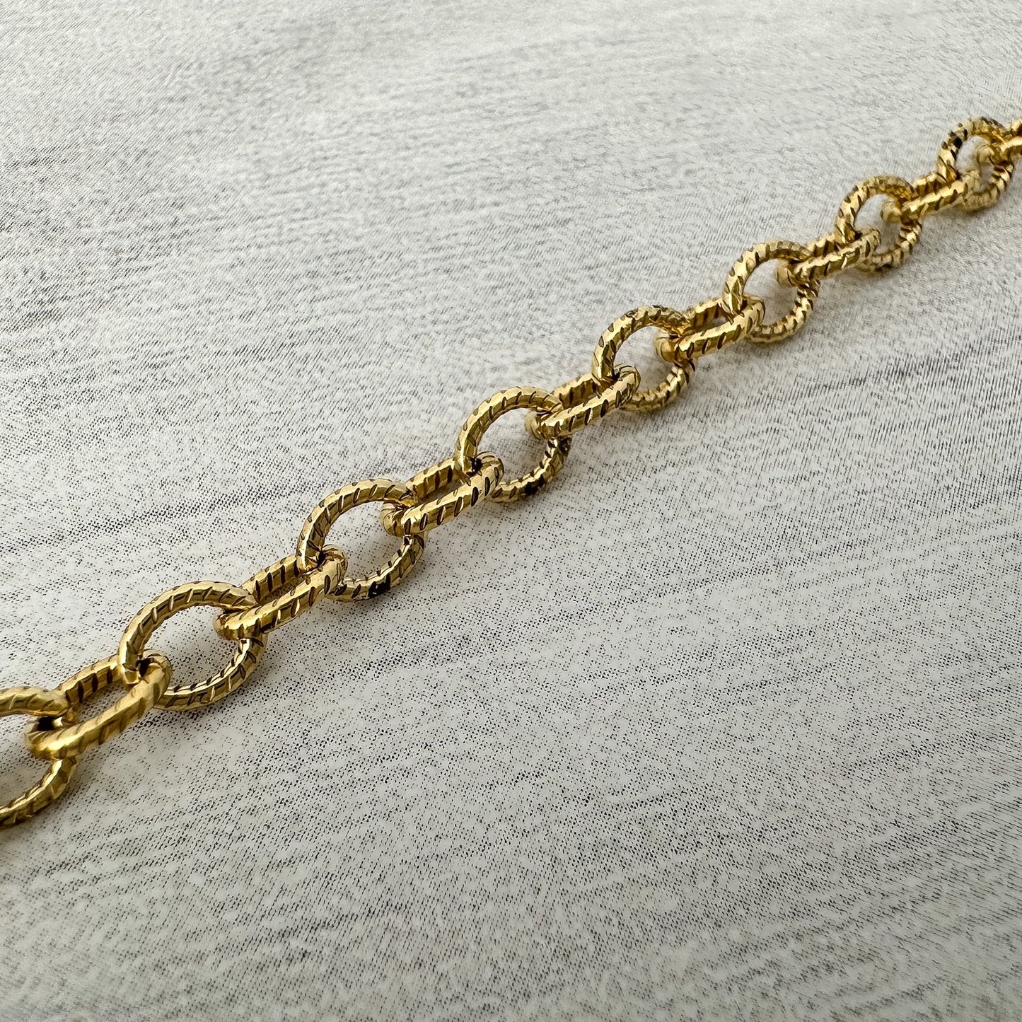 Textured Oval Antique Gold Plated Brass Chain - 6 inches (CB138)