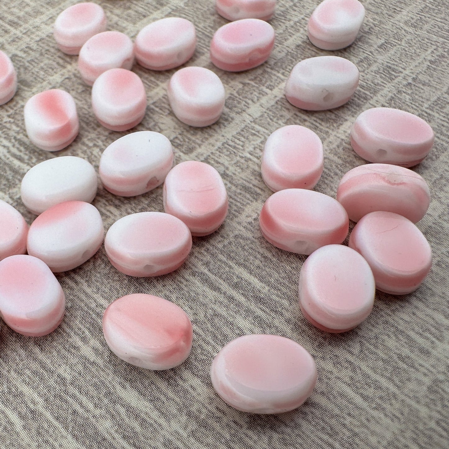 Vintage German 6x8mm Pink and White Flat Oval Glass Bead - 1 pc. (Z302)-The Bead Gallery Honolulu