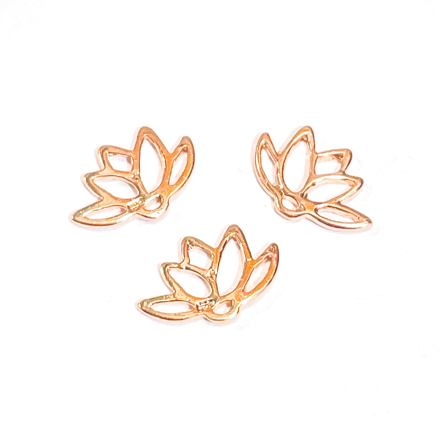 Lovely Lotus Link (3 Metal Options Available) - 1 pc.