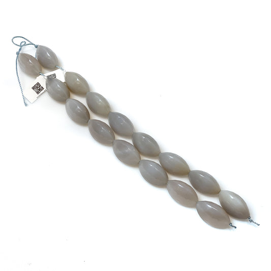 Natural Gray Agate Strand - 15mm x 25mm Faceted Curved Triangle