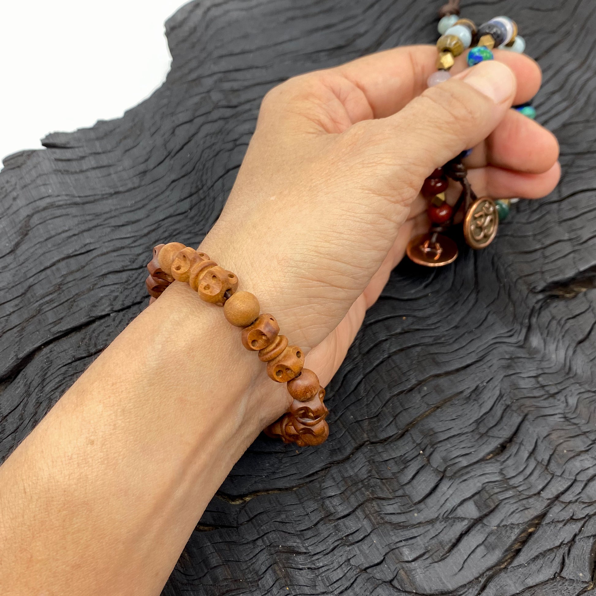 Wrist Mala with Dorje (thunderbolt) - 8mm Wood Beads